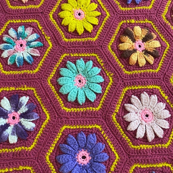 Cottage Core hand knit Colorful Crochet Flower Afghan throw - Picture 13 of 13